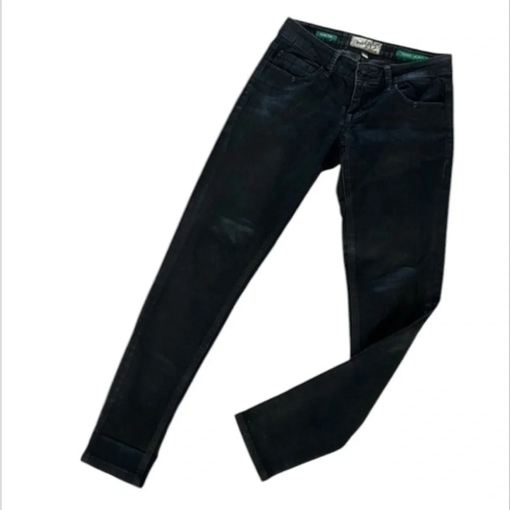 Revolution by Revolt size 3 Hamilton skinny jeans